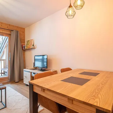 Valmorel: Appt 6 Pers, 2 Ch, Parking, Wifi, Skis Aux Pieds - Fr-1-356-511 Apartment *